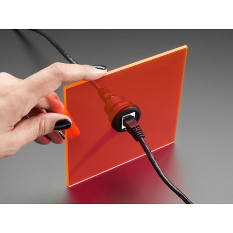 Exemple d'utilisation de l'adaptateur pour châssis RJ45 femelle vers RJ45 femelle