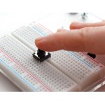 Utilisation du switch de navigation 5 voies sur une breadboard