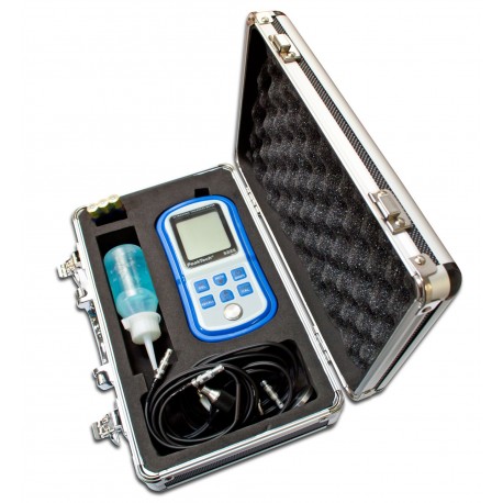 Malette de transport inclus avec l'appareil de mesure d'épaisseur de matériaux PeakTech 5225