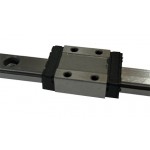 Gros plan du rail de guidage linéaire ACRZilla 30 cm avec chariot