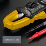 Fonction lampe torche de la Pince ampèremétrique True RMS PCW05A