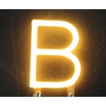 Lettre B en filament rigide ( blanc chaud )