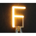 Lettre F en led filament rigide ( blanc chaud )