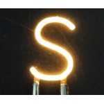 Lettre S en led filament rigide ( blanc chaud )