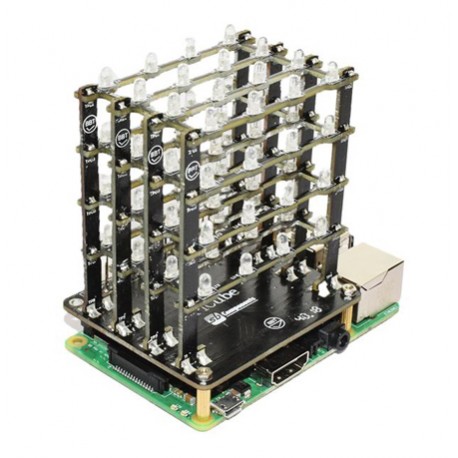 Shield HAT PiCube monté sur une Raspberry Pi