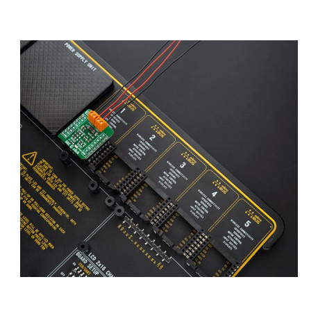 Utilisation du module convertisseur DAC 9 click MIKROE-4332