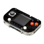 Le boitier Adafruit 4238 monté sur un module PyGamer