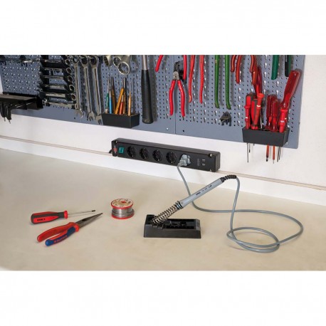 Bremounta Prise d'extension 5 voies 2x USB Noir 3,00 m H05VV-F 3G1.5  - 4