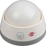 Veilleuse LED / lampe d'orientation avec détecteur de mouvement infrarouge (lumière douce avec interrupteur poussoir et piles)  