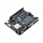 Vue de  côté de la carte Arduino UNO R4 WiFi ABX00087