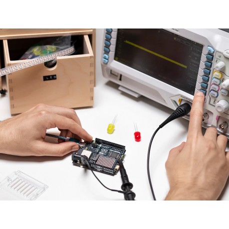 Prise en main de l'Arduino UNO R4 WiFi ABX00087