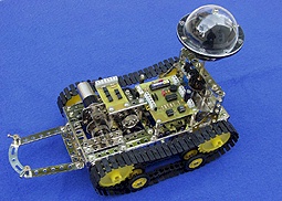 Détail principal Robot Robotrack avec PICBASIC cet Meccano